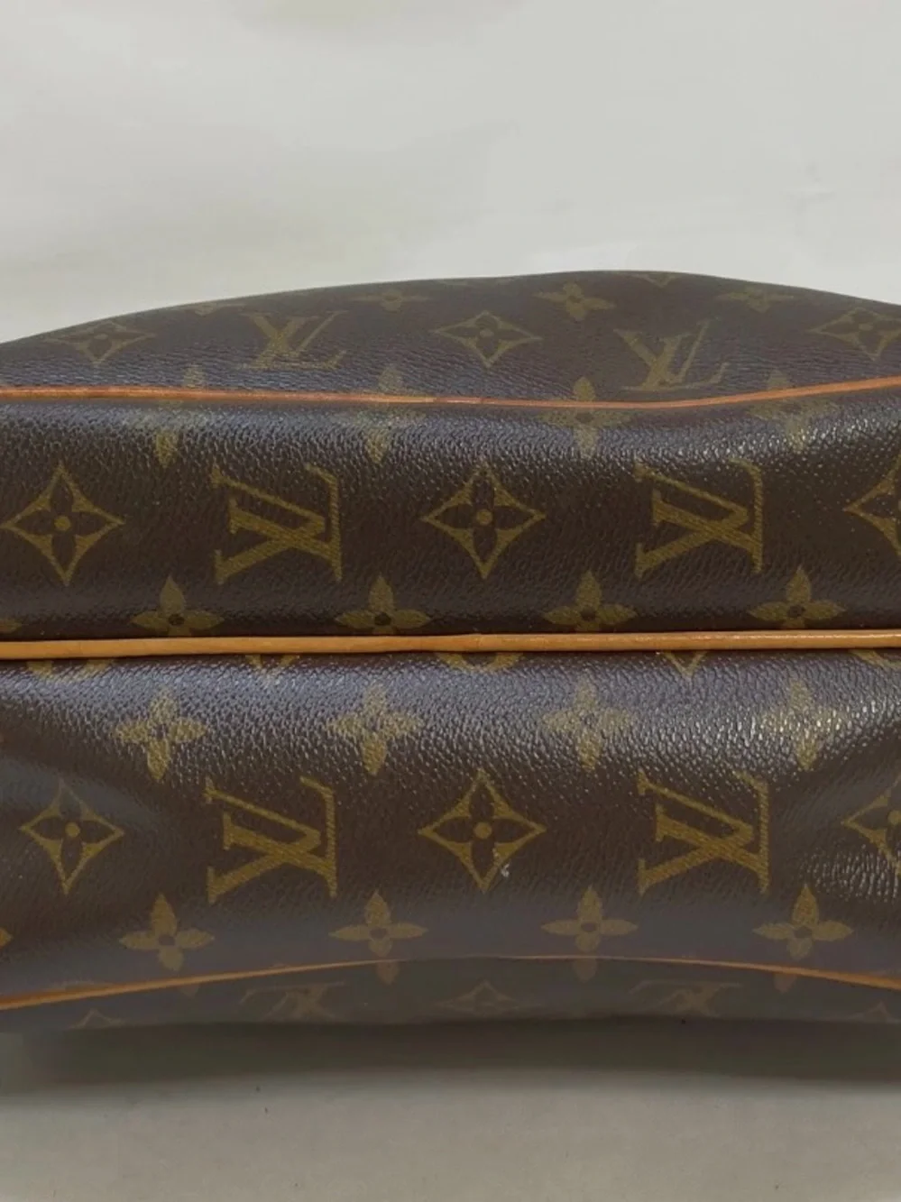 Louis Vuitton Reporter PM Monogram Canvas Messenger Bag in Brown and Tan